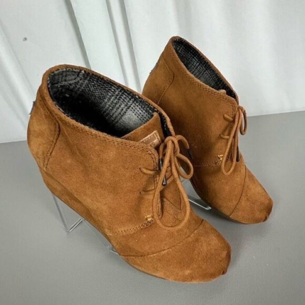 TOMS WOMENS SUEDE HEELED ANKLE BOOTS BROWN SIZE 7.5